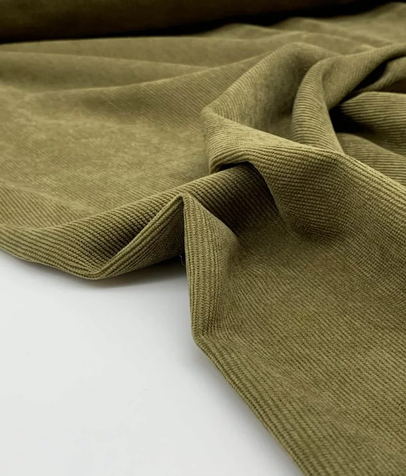 Tissu velours côtelé couleur vert militaire