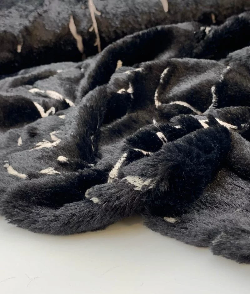 Tissu fausse fourrure flower black